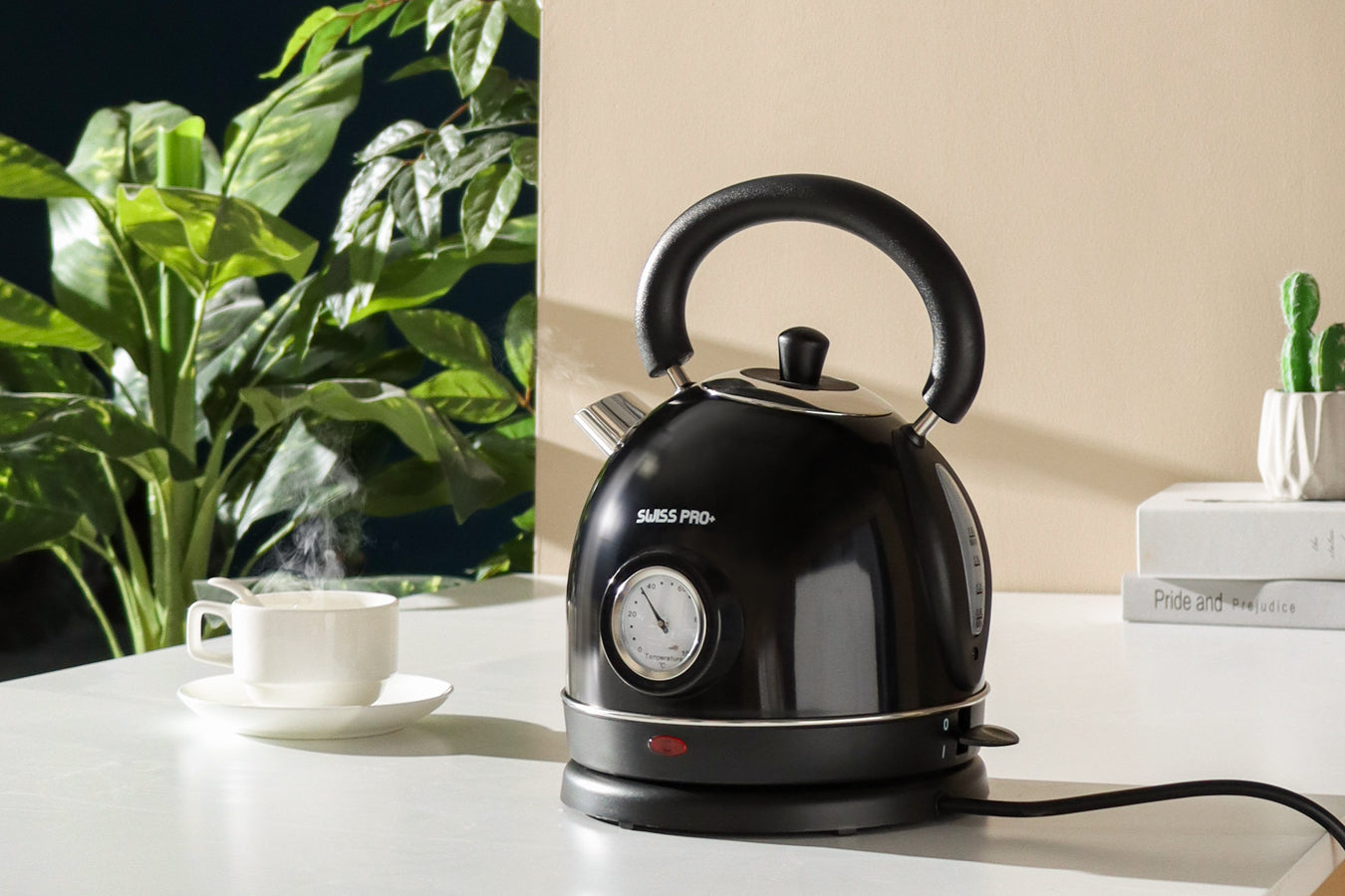 Retro Kettle 1.8L - 2200W - Black - SP-WK2200B