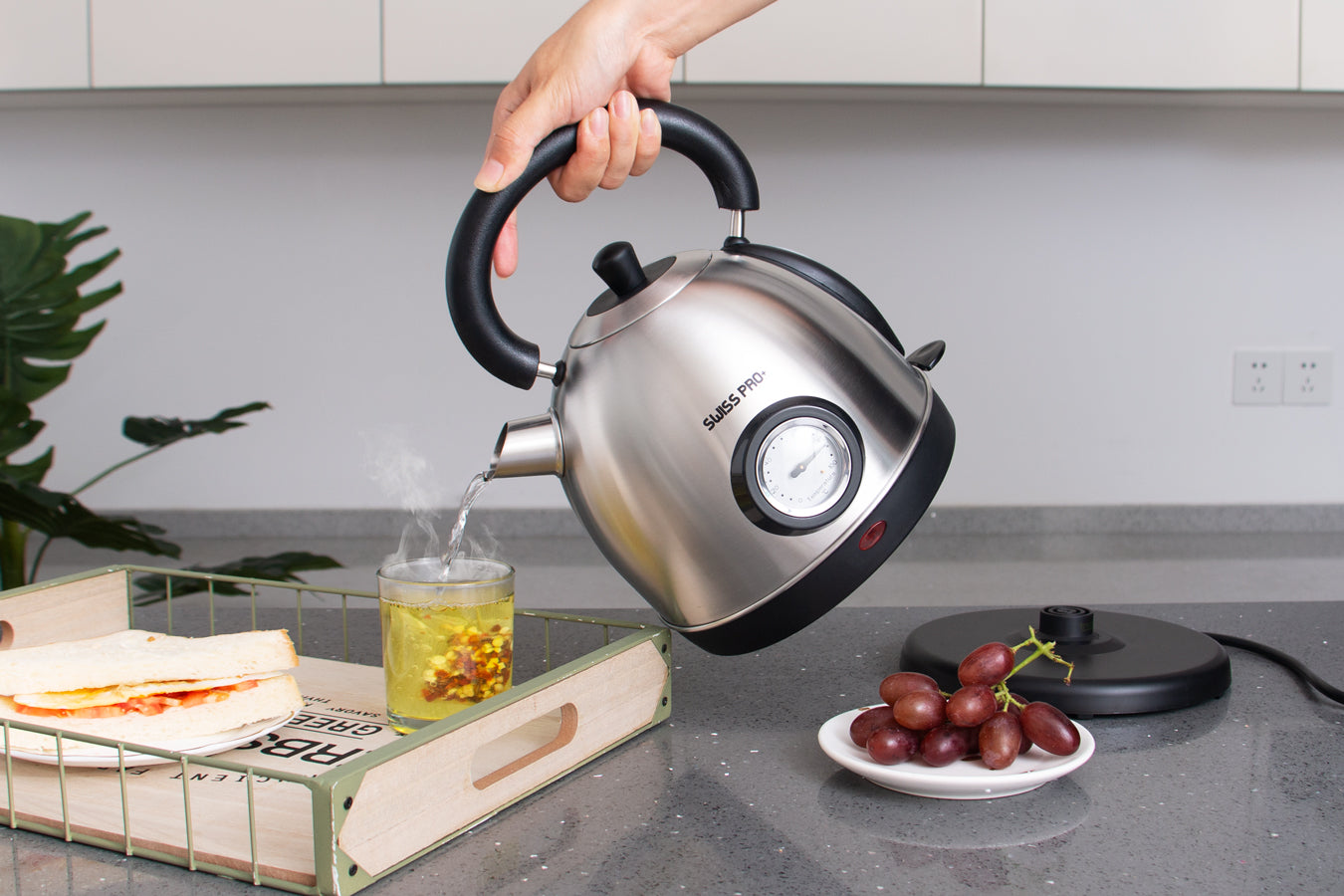 Retro Kettle 1.8L - 2200W - Silver - SP-WK2200BS