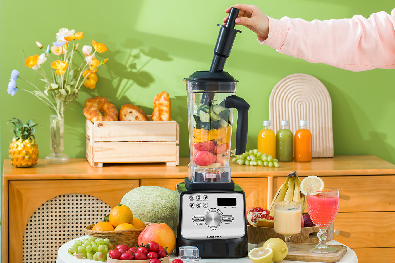 Professional Blender - Stainless Steel - 2 Liters - Powerful Smoothie Maker and Ice Crusher - 2000W - 9 Speeds - 6 Functions - Digital - Black - SP-BL2000.D