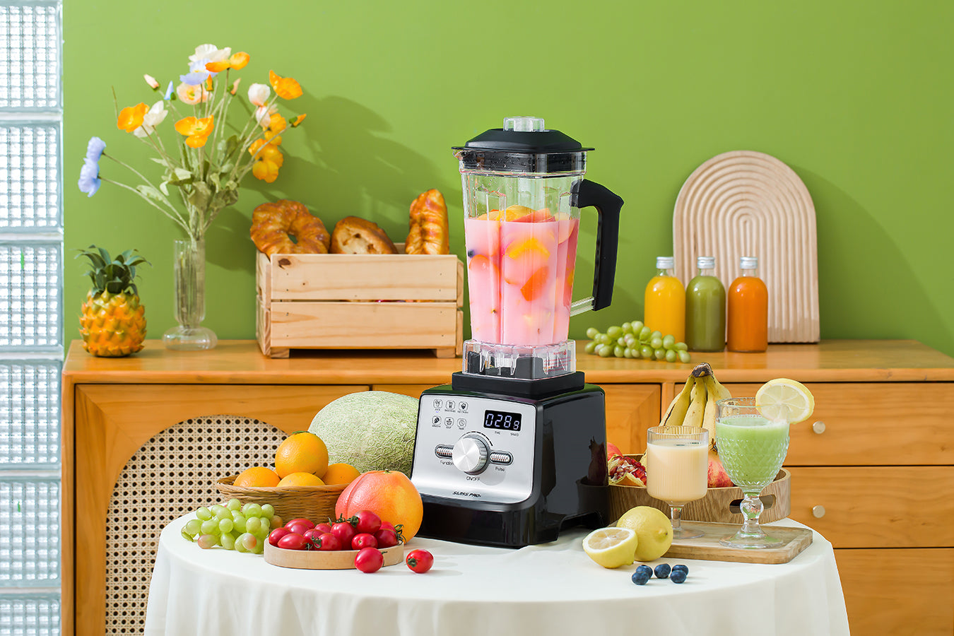 Professional Blender - Stainless Steel - 2 Liters - Powerful Smoothie Maker and Ice Crusher - 2000W - 9 Speeds - 6 Functions - Digital - Black - SP-BL2000.D
