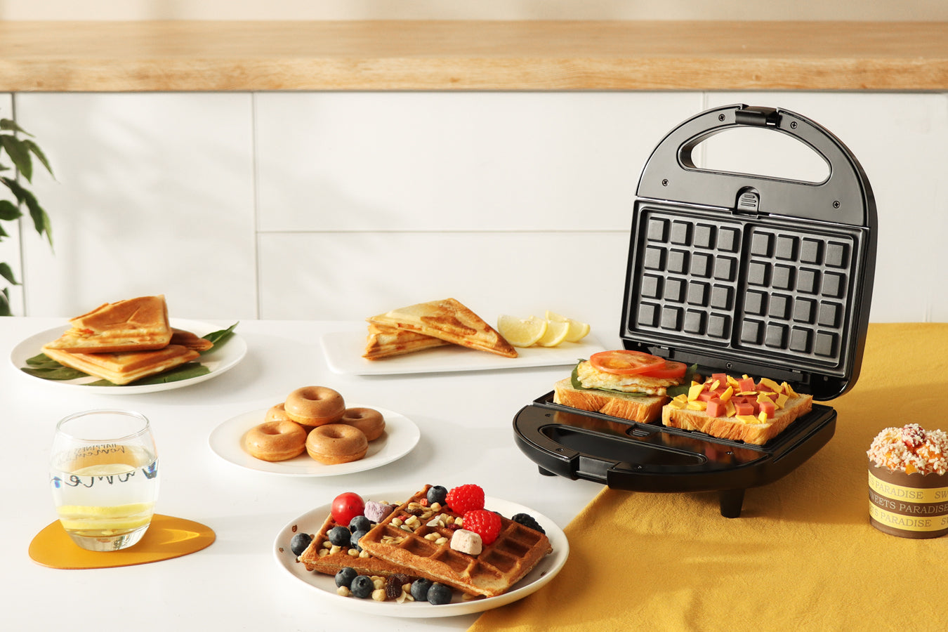 Sandwich Maker 4-in-1 - Toaster, Waffle Iron, Contact Grill, Doughnut Maker -Black - Stainless Steel - 750W - SP-SW750.4